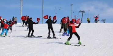 Ağrıda gençlik spor festivali coşkuyla kutlandı