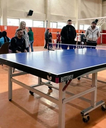 Okul sporları kapsamında minik kızlar ve erkekler masa tenisi turnuvası başladı