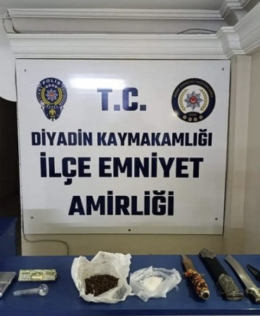 Screenshot_20250211_214402_Samsung Internet~2