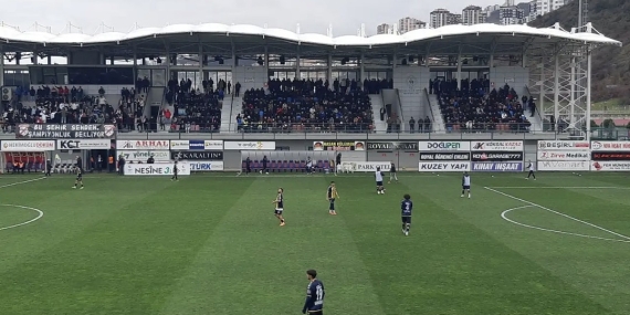 Ağrı 1970 Spor, 10 Kişi Tamamladığı maçta mağlup