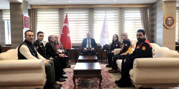 Screenshot_20250211_223334_Samsung Internet~2