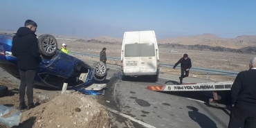 Ağrı iğdır karayolunda 2 araç kazaya karıştı 3 yaralı