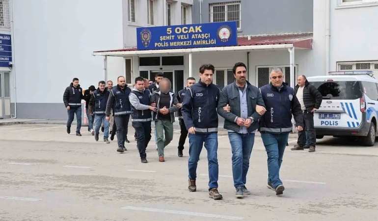 Vip afgan kaçakçılığı 3 tutuklama