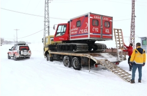 Sağlık ve Özel İdare Ekipleri Kardan Yolu Kapanan Köylerdeki Hastalar İçin Seferber Oldular