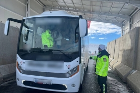 Ağrıda Trafik Denetiminde Araması Olan 12 Kişi Yakalandı 