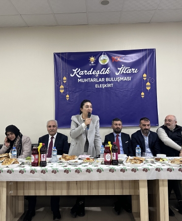 AK Parti Teşkilatı Kardeşlik İftarında Muhtarlarla Bir Araya Geldi