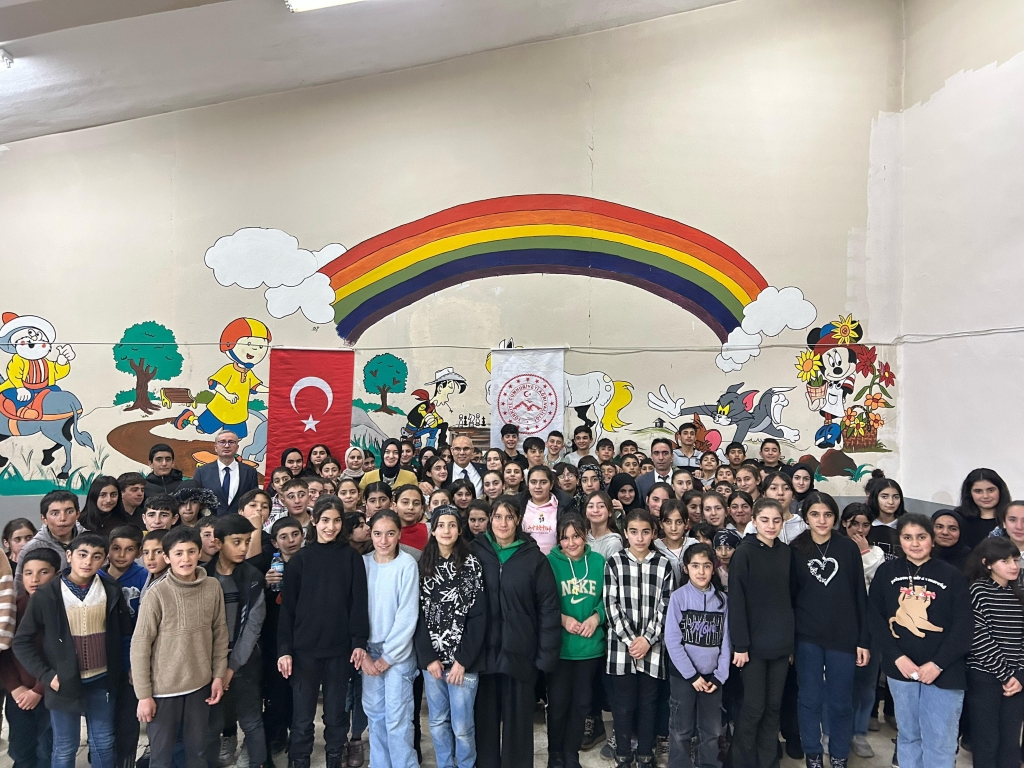 Vali Mustafa Koç Ozanlar YİBO'da Öğrencilerle İftar Yaptı