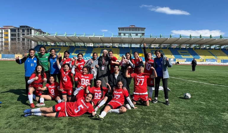Ağrı asp kadın futbol takımı