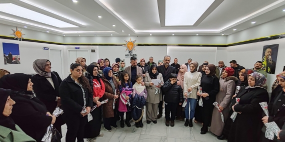 AK Parti Ağrı Kadın Kolları
