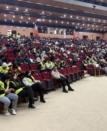 İŞKUR Gençlik Programına Katılan Öğrenciler İş Sağlığı ve Güvenliği Eğitimi Verildi