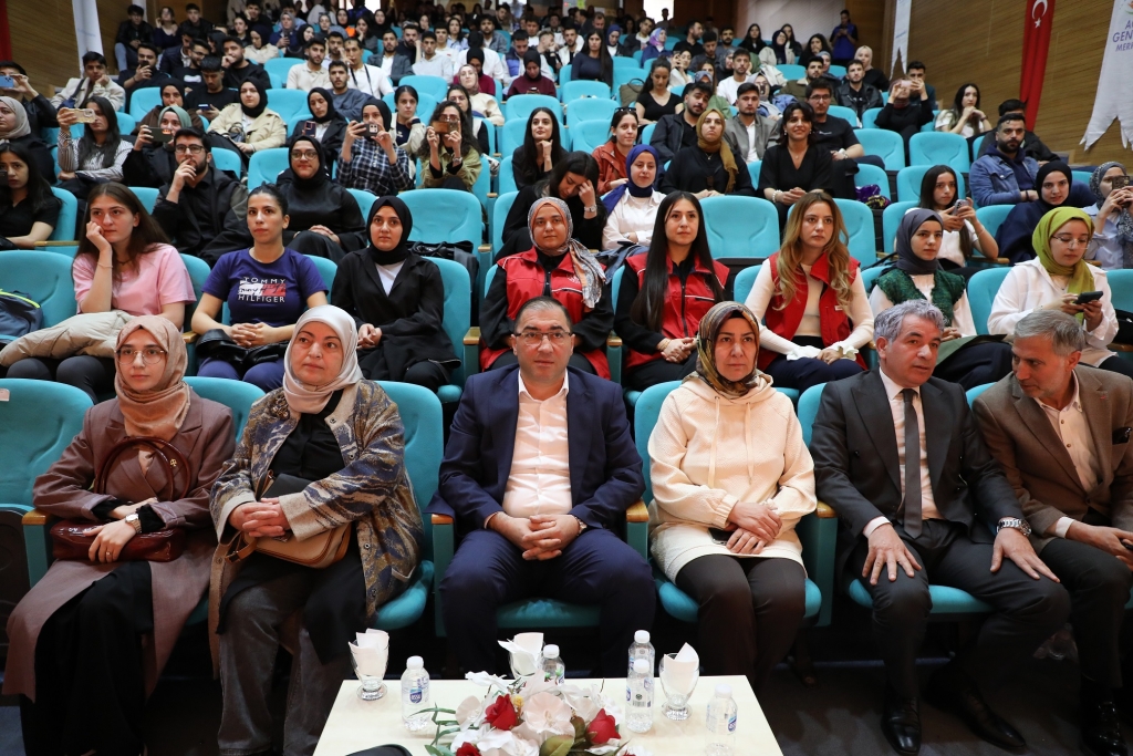 Gençler arası ses yarışması İl finali yapıldı