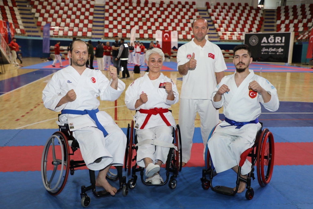 Karate milli takım ağrı’da kampa girdi