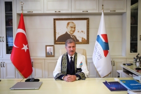 AİÇÜ Rektörlüğüne Atanan Prof. Dr. İlhami Gülçin Göreve Başladı