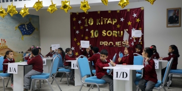 Minik Öğrencilerin kitap sevgisi bilgi yarışmasına taşındı