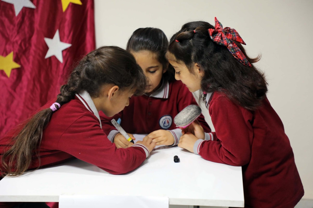 Minik Öğrencilerin kitap sevgisi bilgi yarışmasına taşındı
