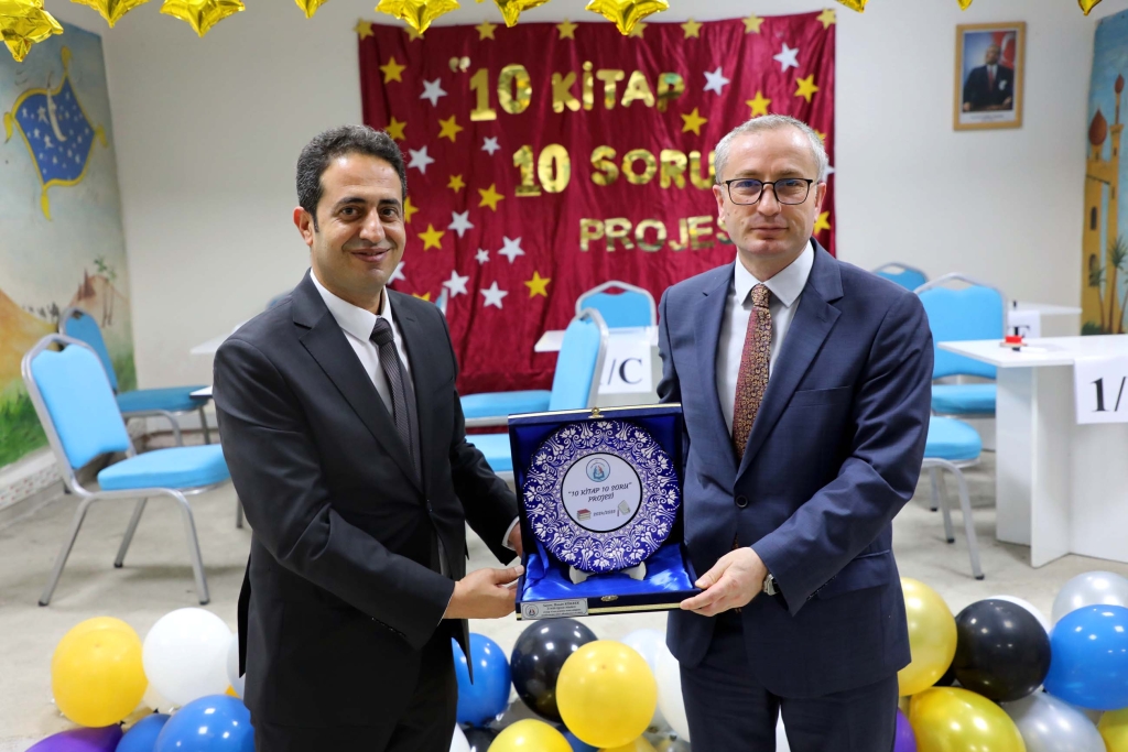 Minik Öğrencilerin kitap sevgisi bilgi yarışmasına taşındı