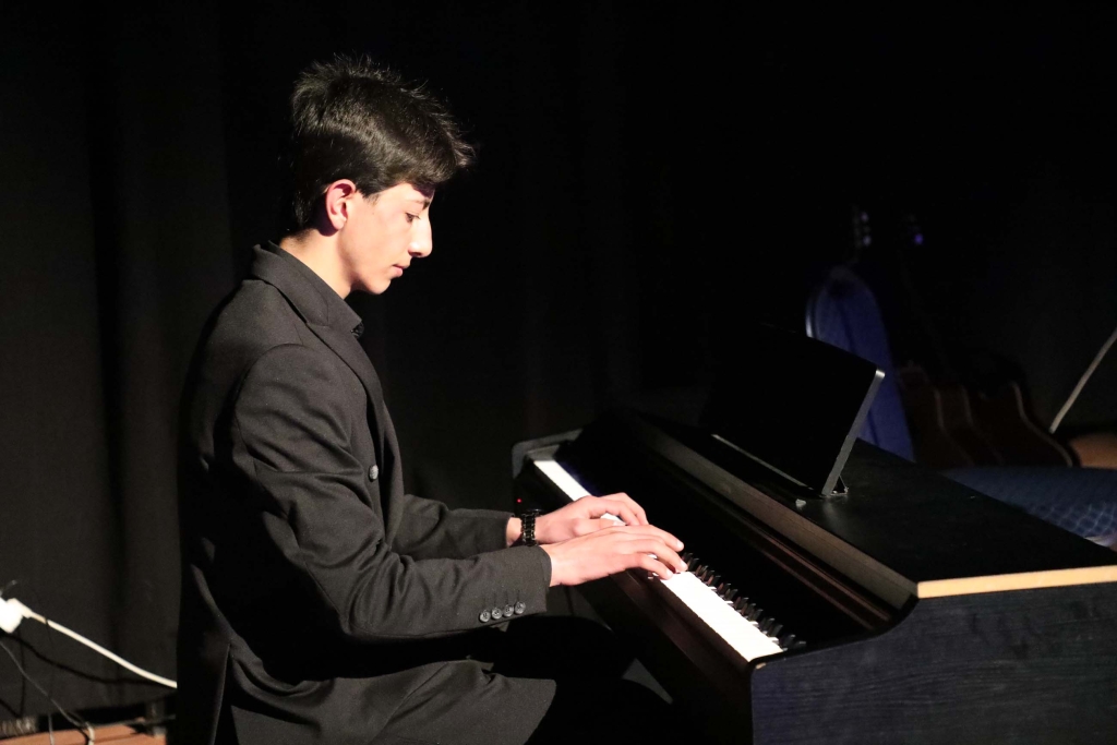 Ağrı’da güzel sanatlar lisesi Öğrencilerinden klasik müzik konseri