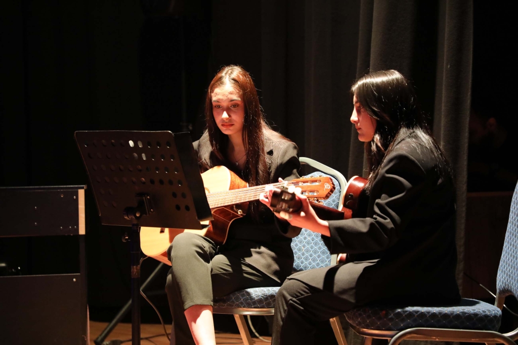 Ağrı’da güzel sanatlar lisesi Öğrencilerinden klasik müzik konseri