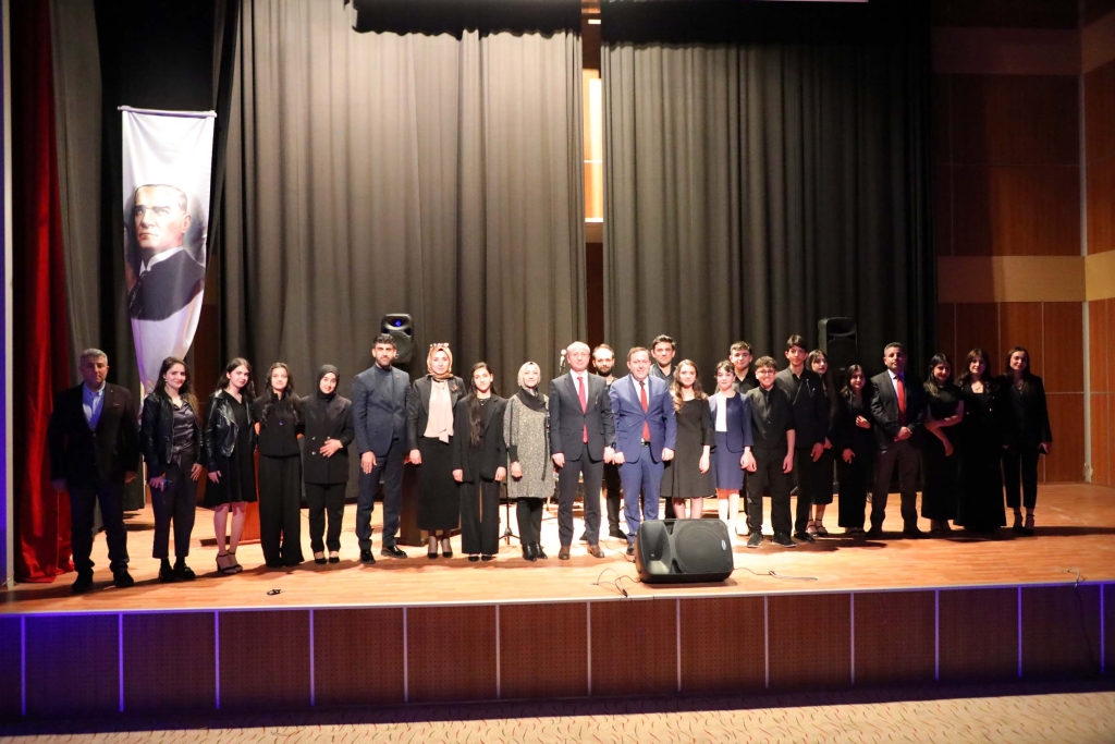 Ağrı’da güzel sanatlar lisesi Öğrencilerinden klasik müzik konseri