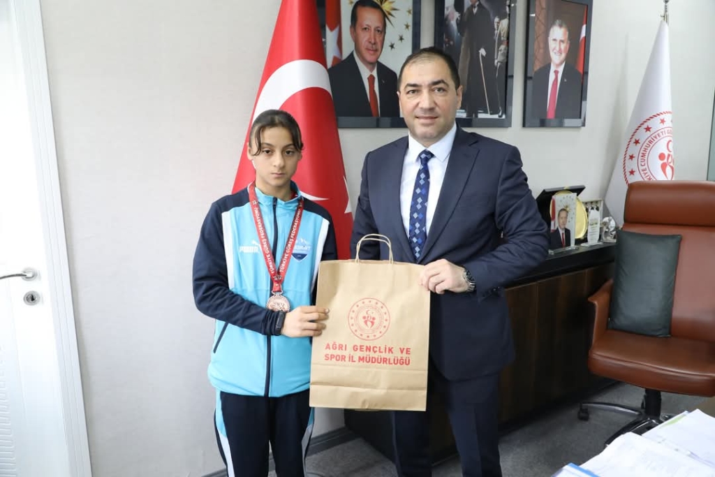 Ağrılı güreşçilerden türkiye Şampiyonalarında büyük başarı