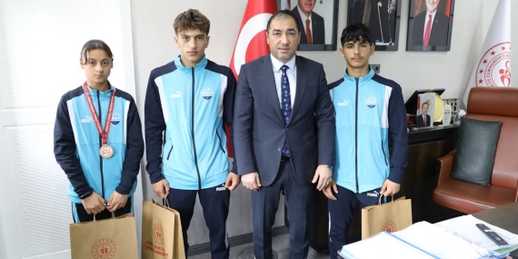 Ağrılı Güreşçilerden Türkiye Şampiyonalarında Büyük Başarı