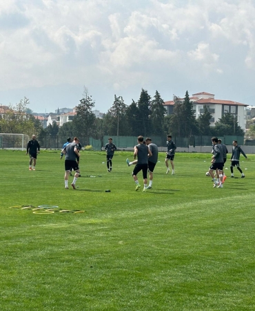 Ağrıspordan sahasını tahsis eden denizlispor’a teşekkür