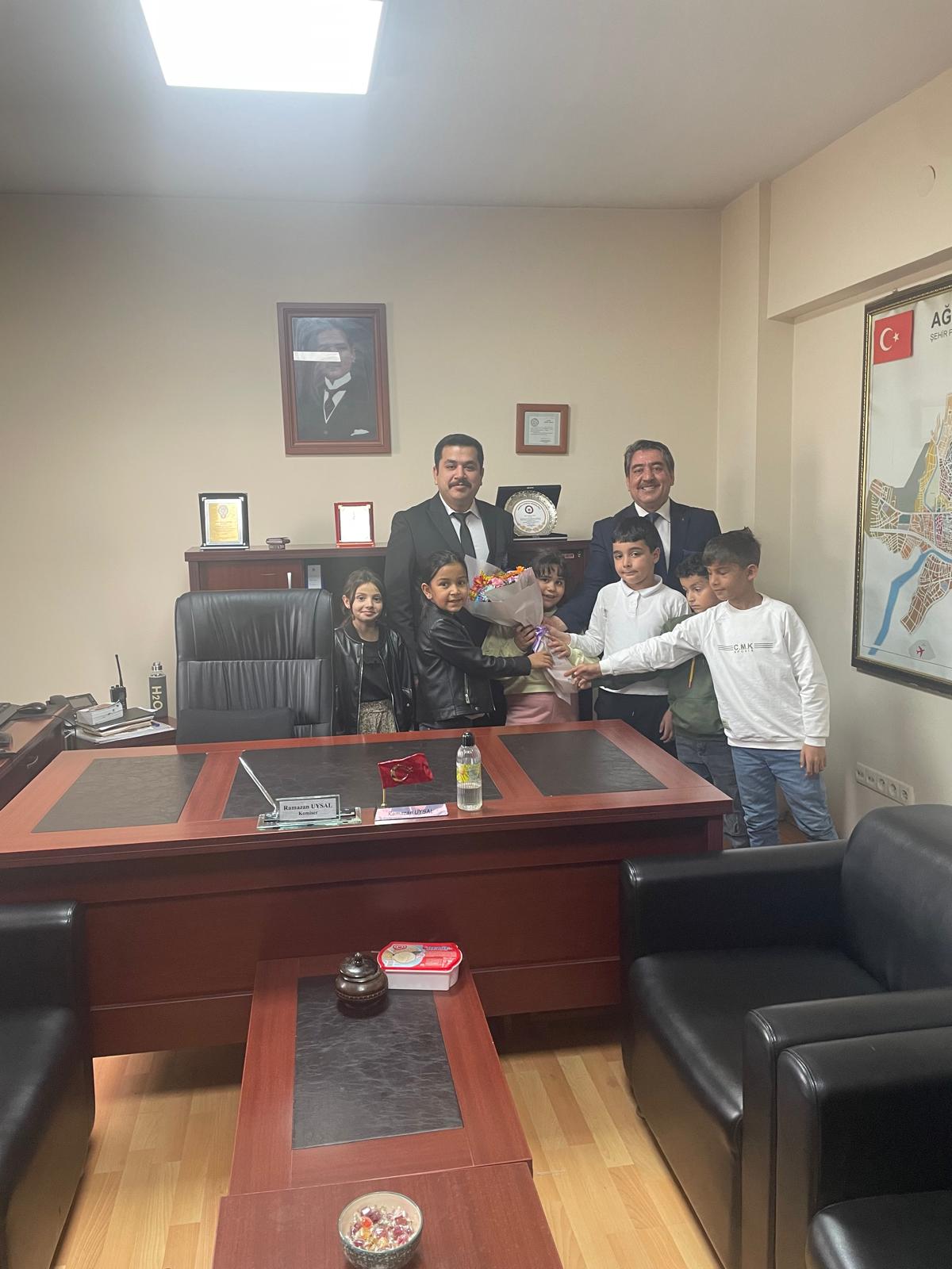 Ağrı’da Öğrencilerden polis teşkilatına anlamlı ziyaret