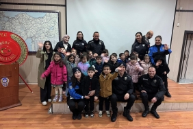 Ağrı’da Öğrencilerden Polis Teşkilatına Anlamlı Ziyaret