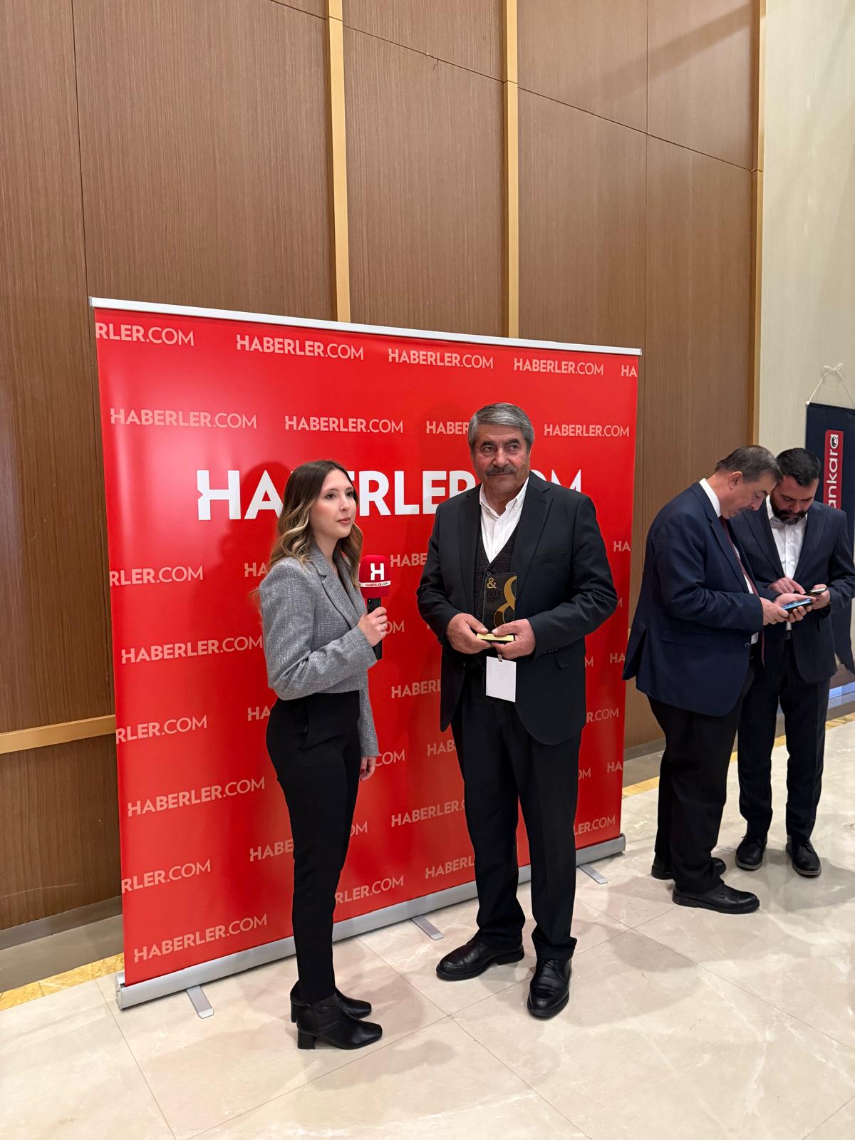 Başkan taşkın’a hizmet Ödülü