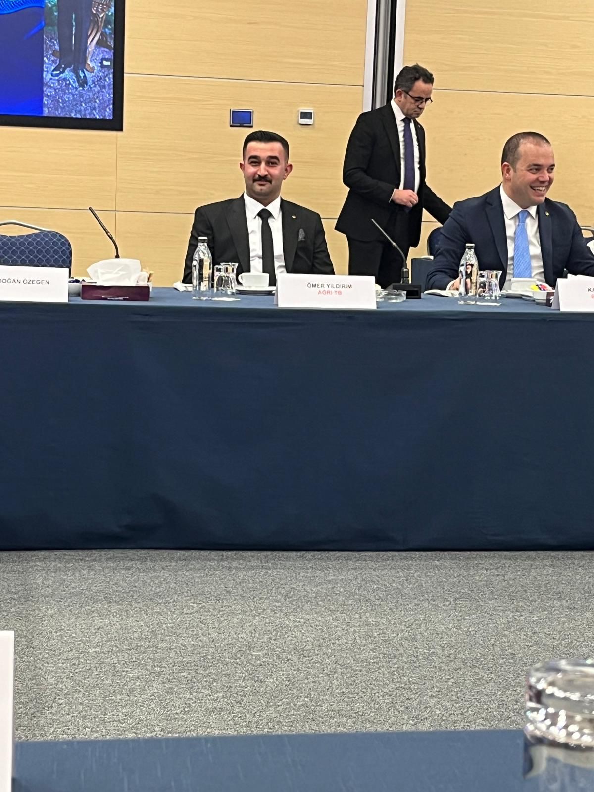 Başkan yıldırım, ağrı'nın İhtiyacı Olan Zahireciler Sitesinin Projesini Sundu