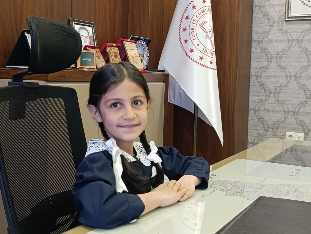 İlknur yıldız milli eğitim müdürlüğü koltuğuna oturdu