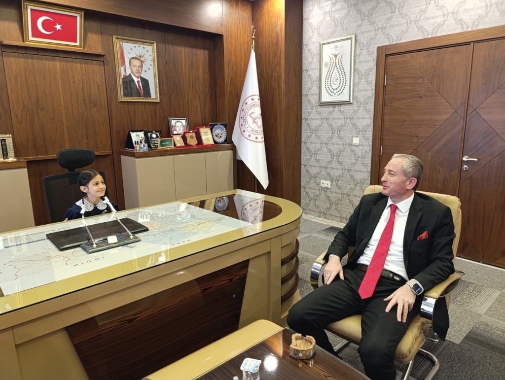 İlknur yıldız milli eğitim müdürlüğü koltuğuna oturdu