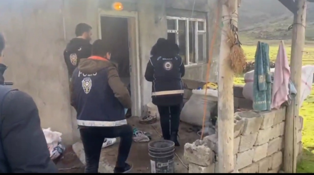 Ağrı'da Göçmen Kaçakçılığına Darbe
