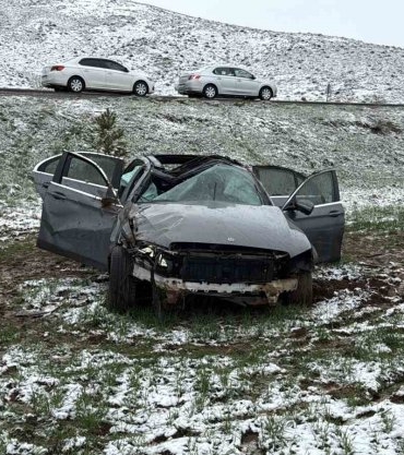 Nişan merasimine gelen aile kaza yaptı: 2’si ağır 3 yaralı