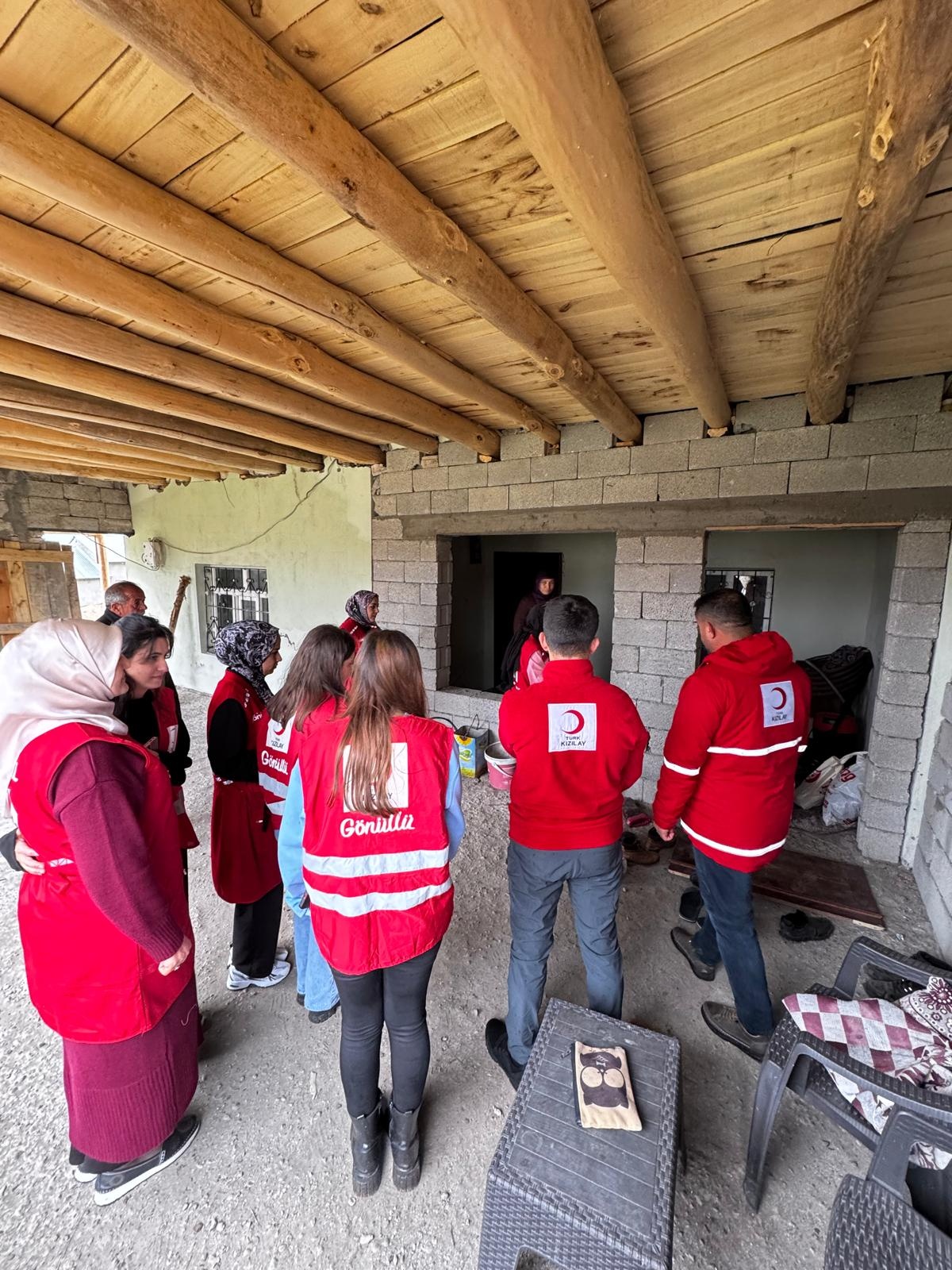 Patnos türk kızılay’dan gönüllere dokunan yardım eli