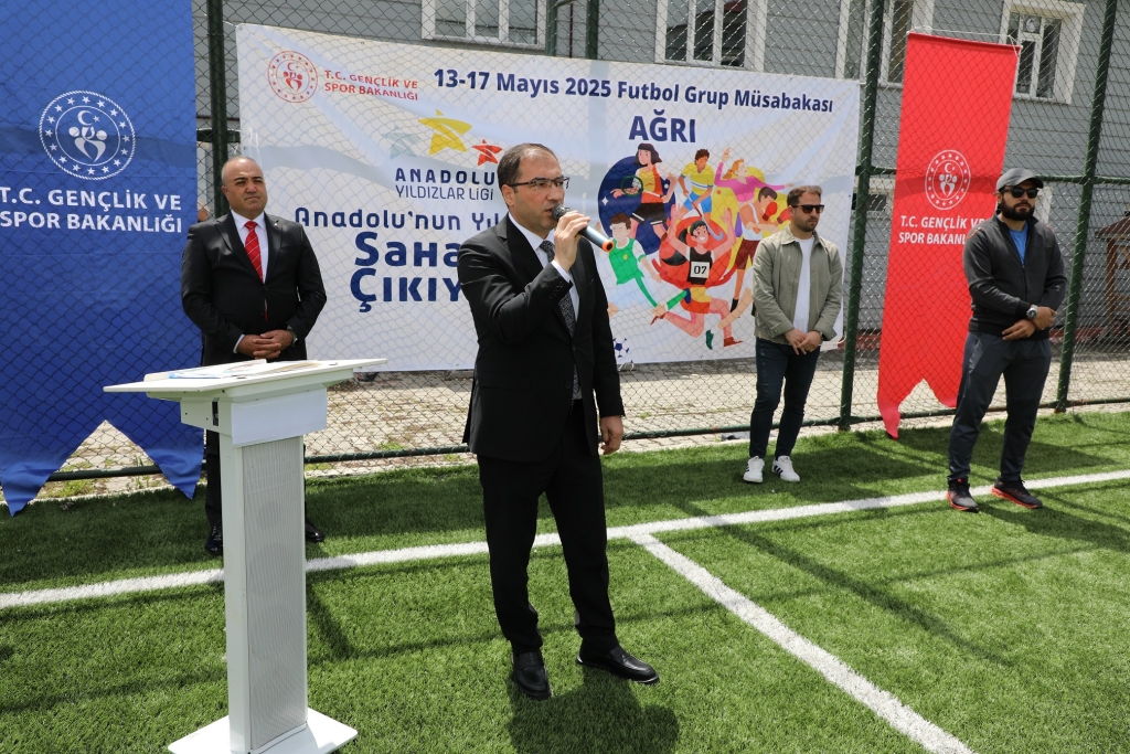 Ağrı’da analİg futbol grup müsabakaları başladı