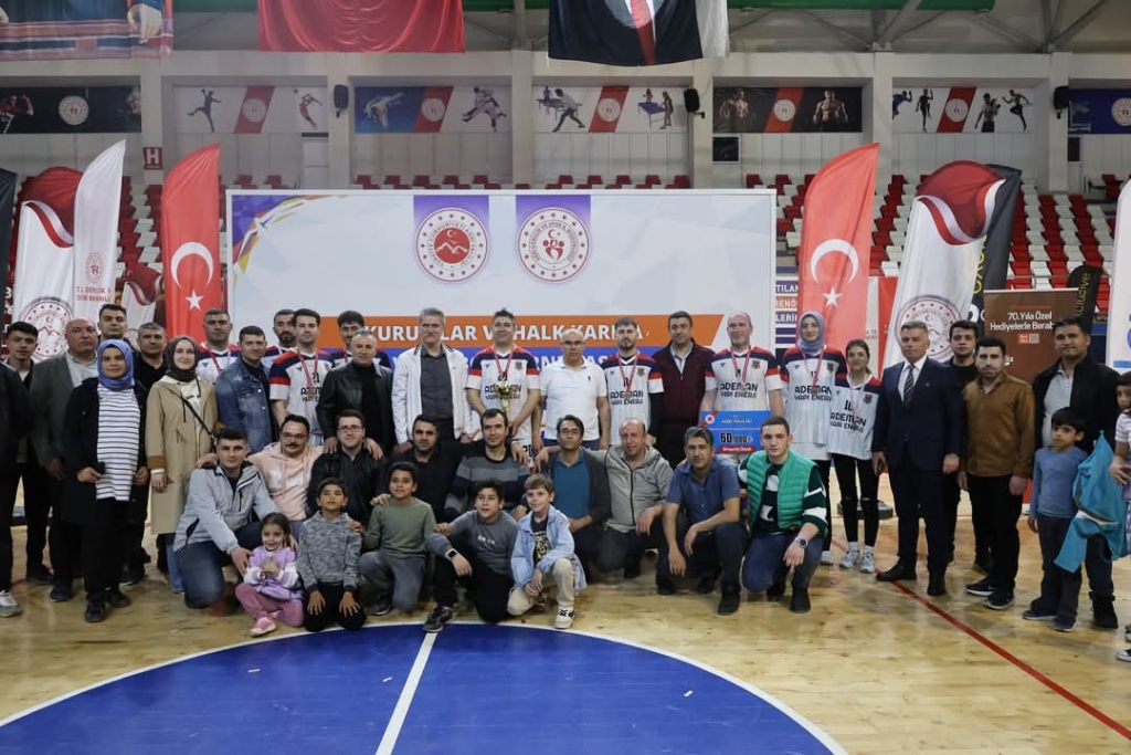 Ağrı’da düzenlenen kurumlar arası voleybol turnuvasında Şampiyon belli oldu