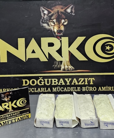 Sigara kartonlarında 3 kilo 320 gram sentetik uyuşturucu ele geçirildi