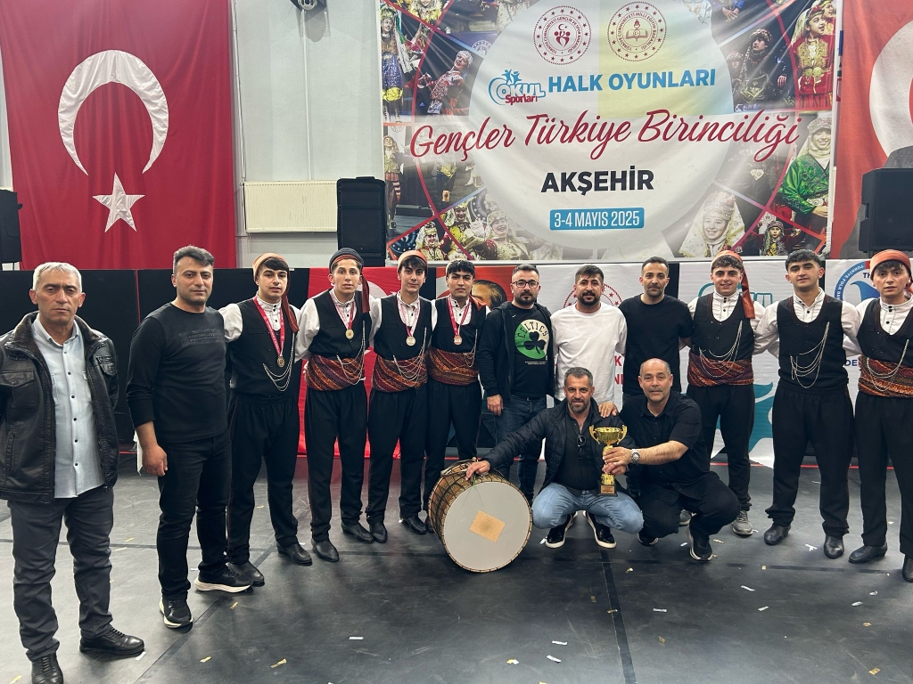 Ağrı cumhuriyet anadolu lisesi