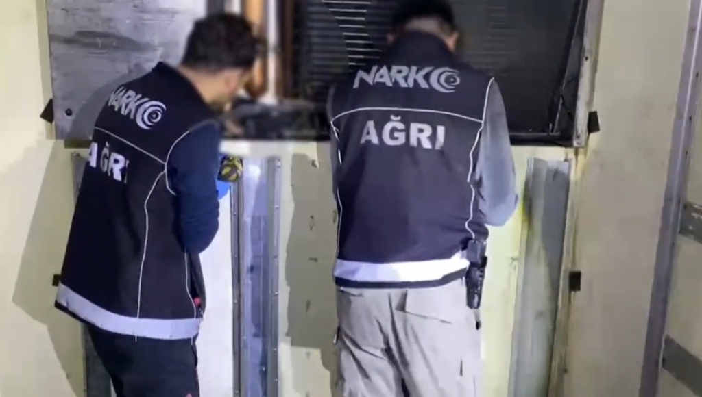 Sınır kapısında uyuşturucu operasyonu
