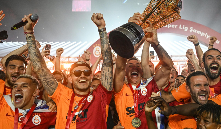 Galatasaray Şampiyonluğu: Eleşkirt Sokaklarında Coşku