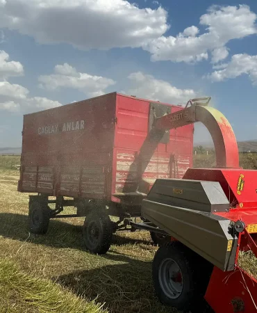 Ağrı hasat sezonu Çiftçiler yoğun Çalışıyor