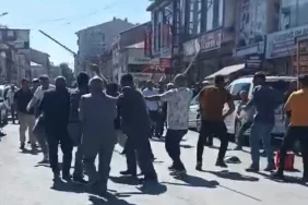 Ağrı Kavga Meydanda Sopalı Kavga Video ile Yaşandı