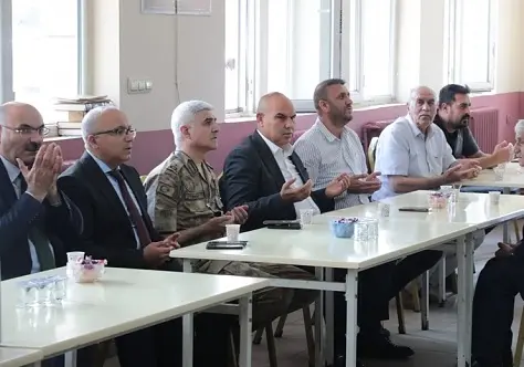 Ağrı Valisi Taziye Ziyareti ile Destek Oldu