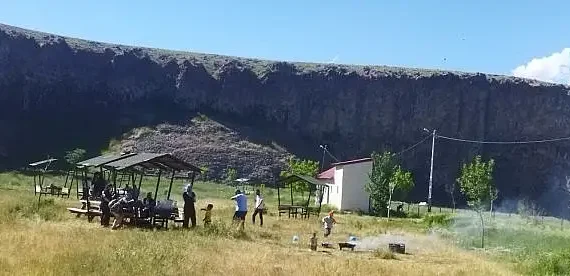 Ağrıda Piknik Yaz Mevsiminin Keyfini Çıkarın