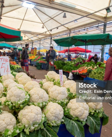 Meydan sebze pazarı: Çocukların emek verdiği yer