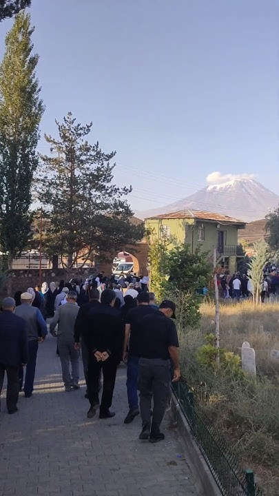 Doğubayazıt Mezarlık Ziyaretleri için Hazırlıklar Yapıldı