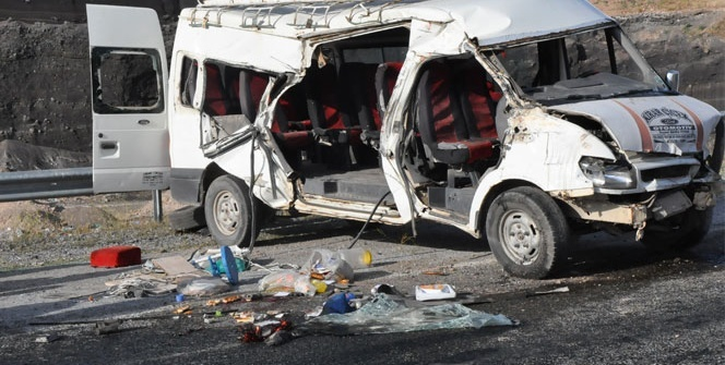Patnos Trafik Kazası: Değirmendüzü Köyü'nde Feci Kaza