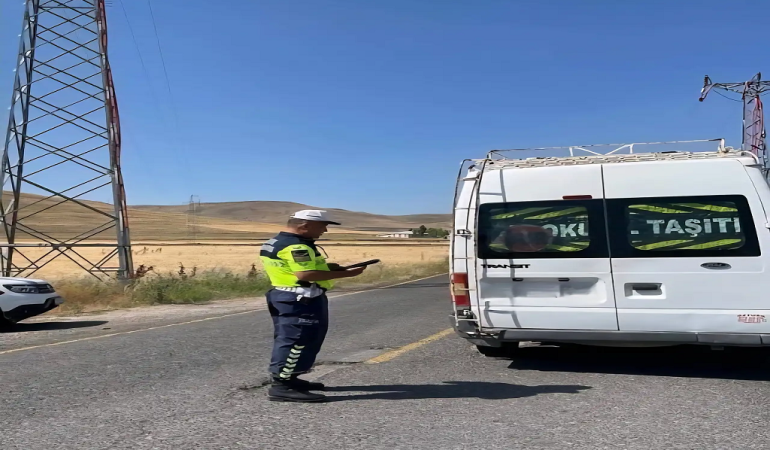 Ağrı trafik denetimi 5 gözaltı ve 21 araca ceza