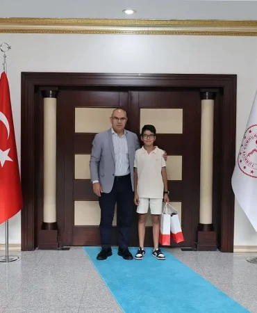 Ağrı valisi ile efe Çınar taşır ziyareti